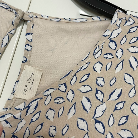 Boutique Midi Dress - Picture 5 of 5